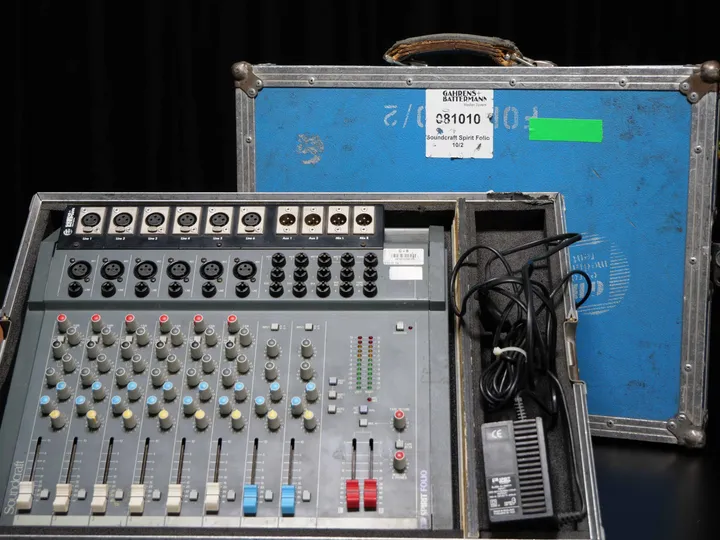 Soundcraft Spirit Folio 10/2 im Case